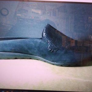 vaneli amynta black nubuck print clogs 9.5
